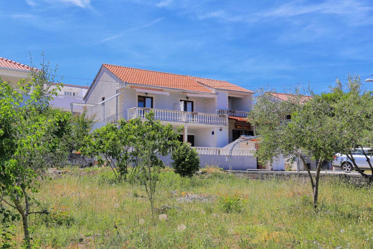 Apartments By The Sea Slatine, Ciovo - 16131 Екстериор снимка