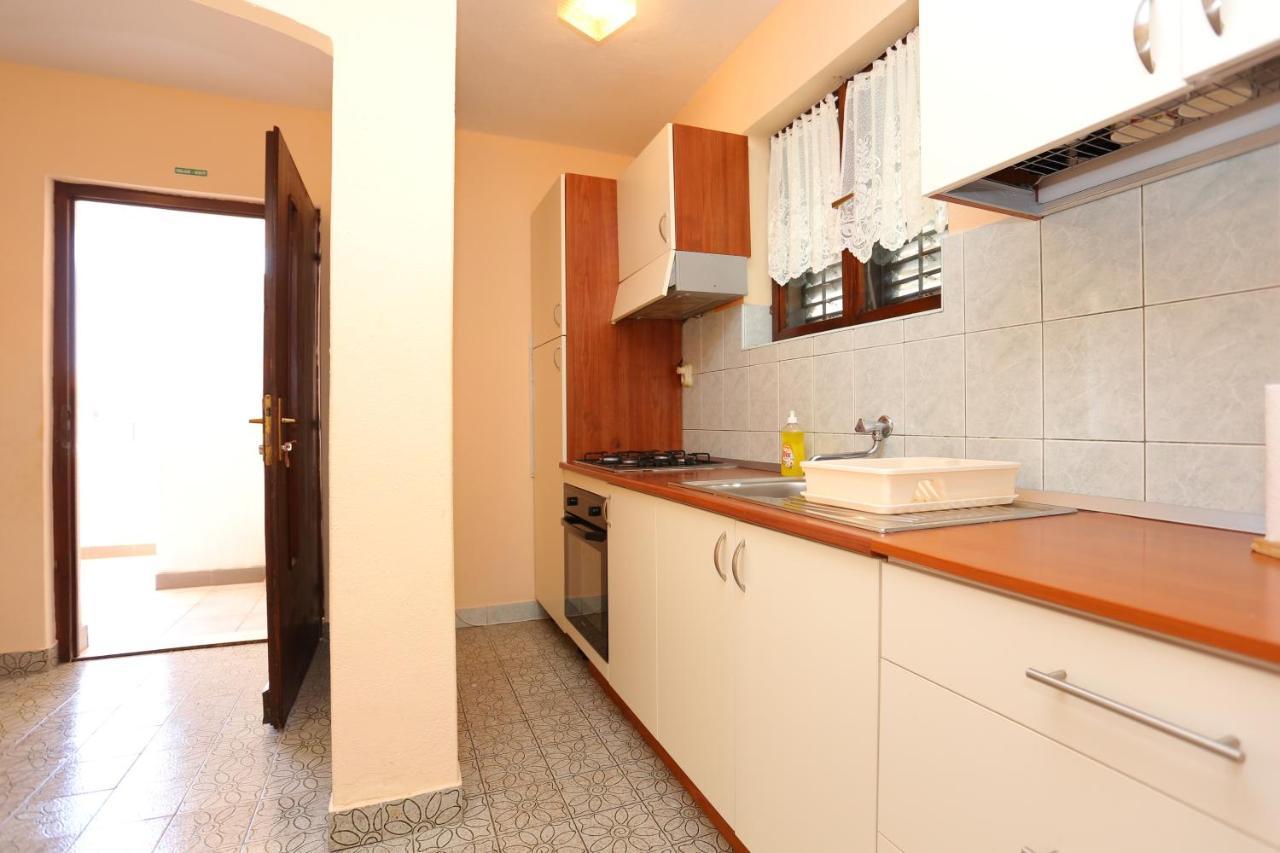 Apartments By The Sea Slatine, Ciovo - 16131 Екстериор снимка