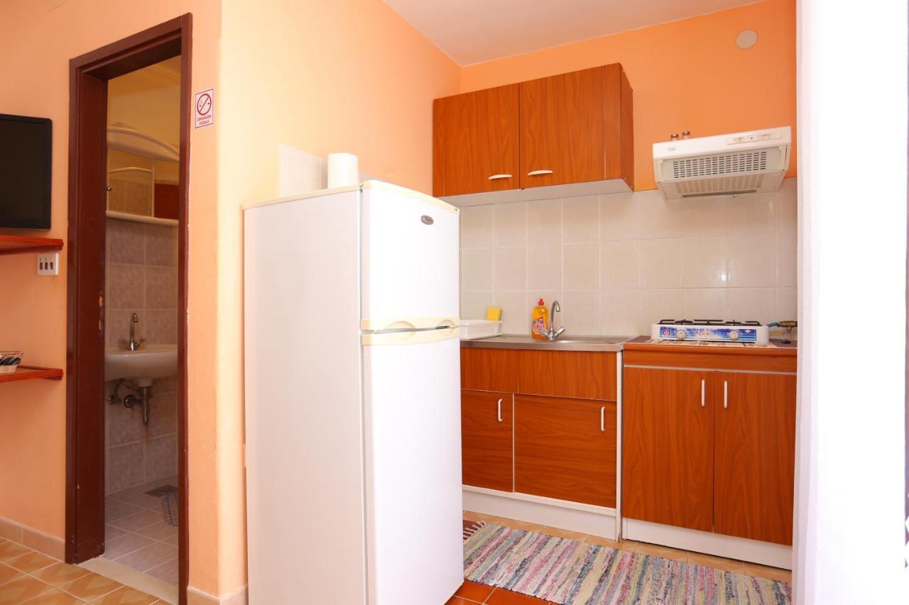 Apartments By The Sea Slatine, Ciovo - 16131 Екстериор снимка