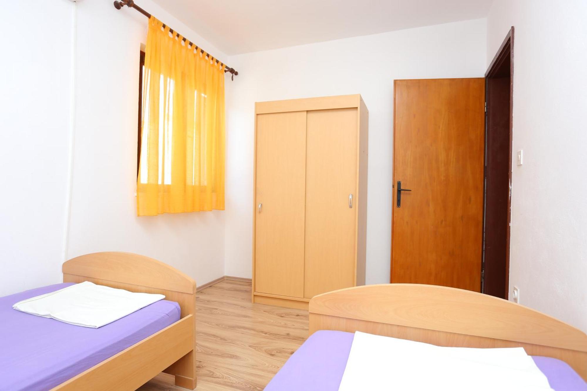 Apartments By The Sea Slatine, Ciovo - 16131 Стая снимка